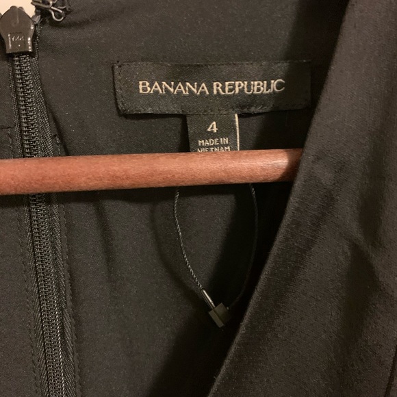 Black sleeveless jumpsuit from Banana Republic - Picture 3 of 4